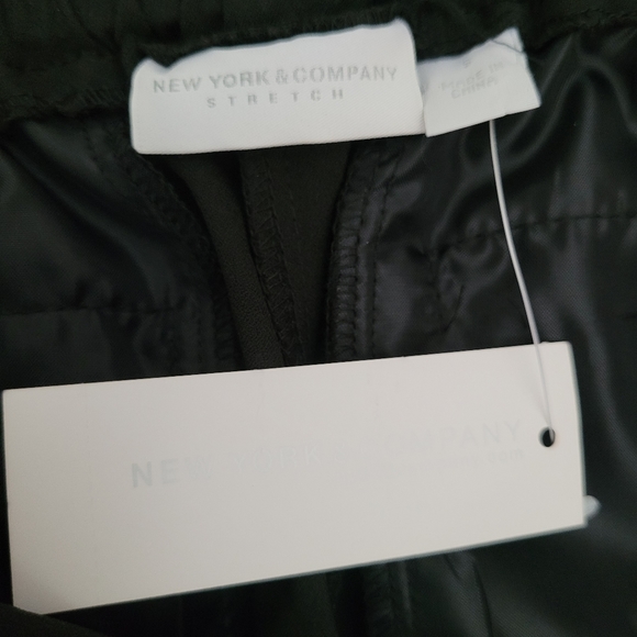 NWT New York & Company High Waist Wide Leg Black Pants with Floral Lining Small - Picture 11 of 12